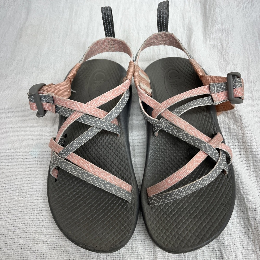 Chaco pink & gray strappy arch support kids‎ 1 sandals Outdoor Beach Swim Hiking